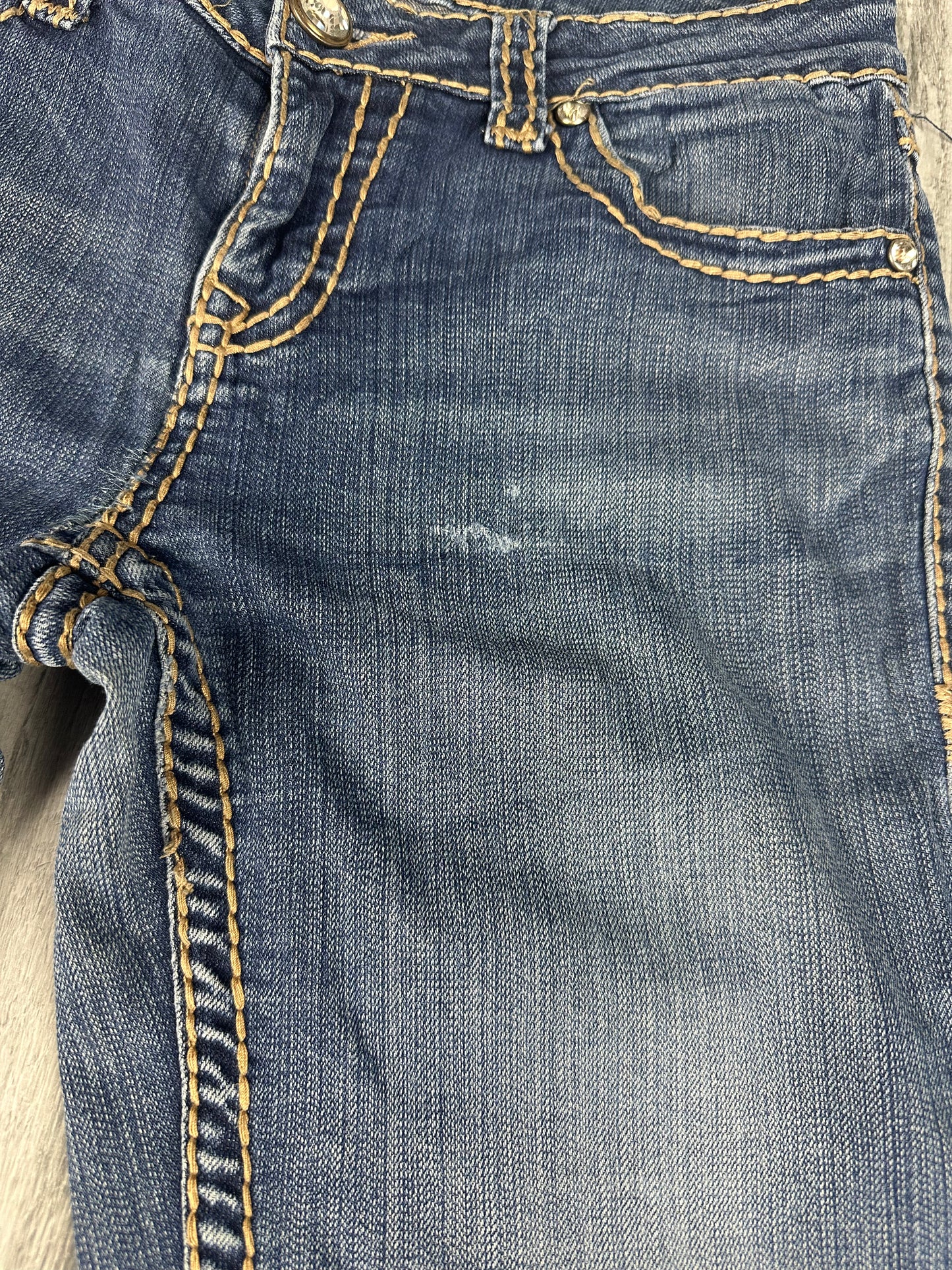 Vintage Low Waist Y2K Flared Jeans With Backpocket Design