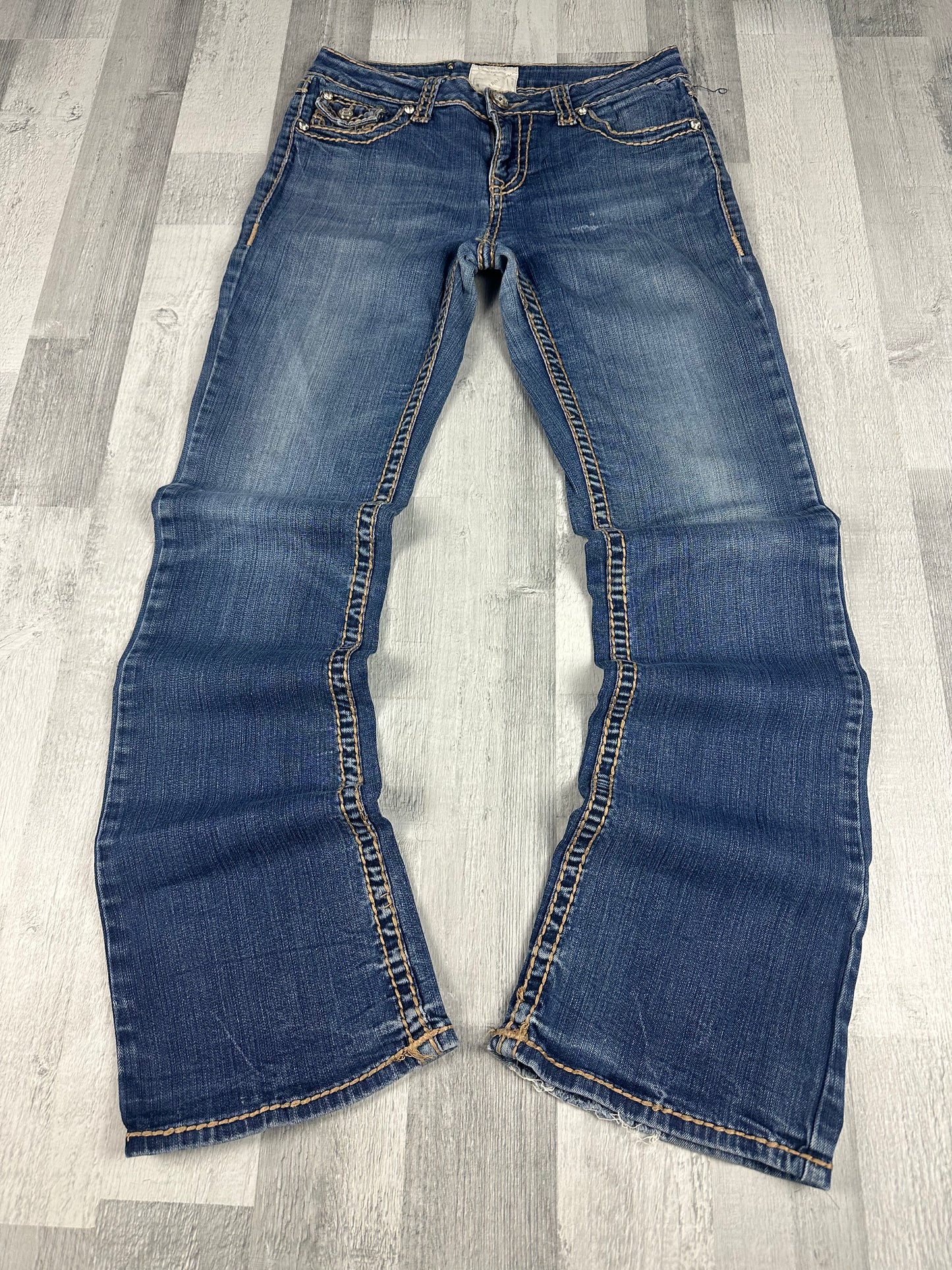 Vintage Low Waist Y2K Flared Jeans With Backpocket Design